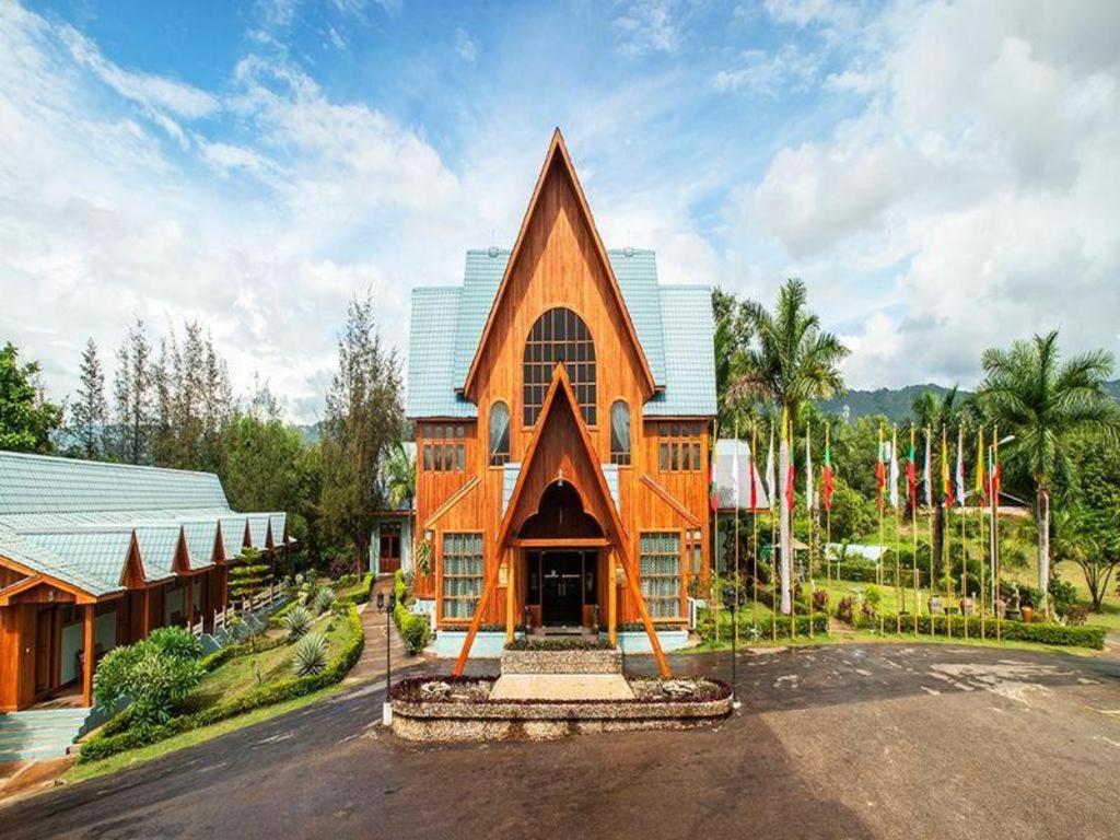 Aye Thar Yar Golf Resort Taunggyi Eksteriør billede